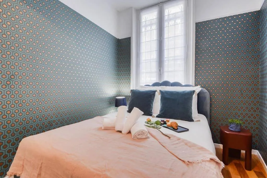 Apartment Amazing 10bed In The Heart Of Le Marais And Suprises... *